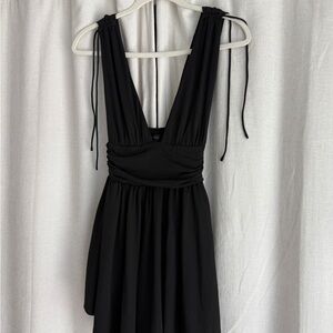 Fox Black Backless Dress